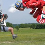 Discipline du parachutisme : la précision d'atterrissage et la voltige