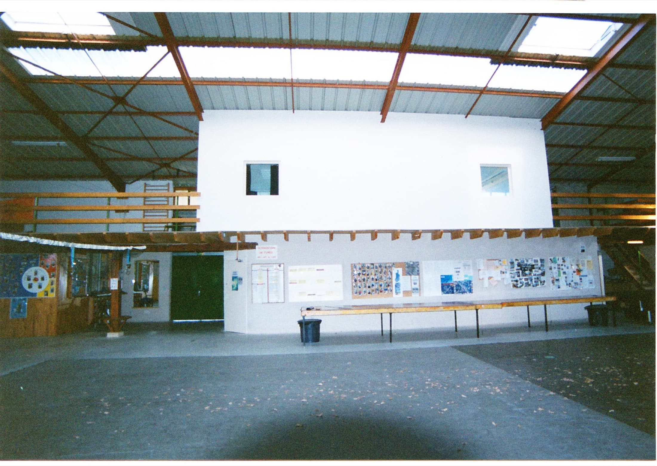 Salle de cours, 1999