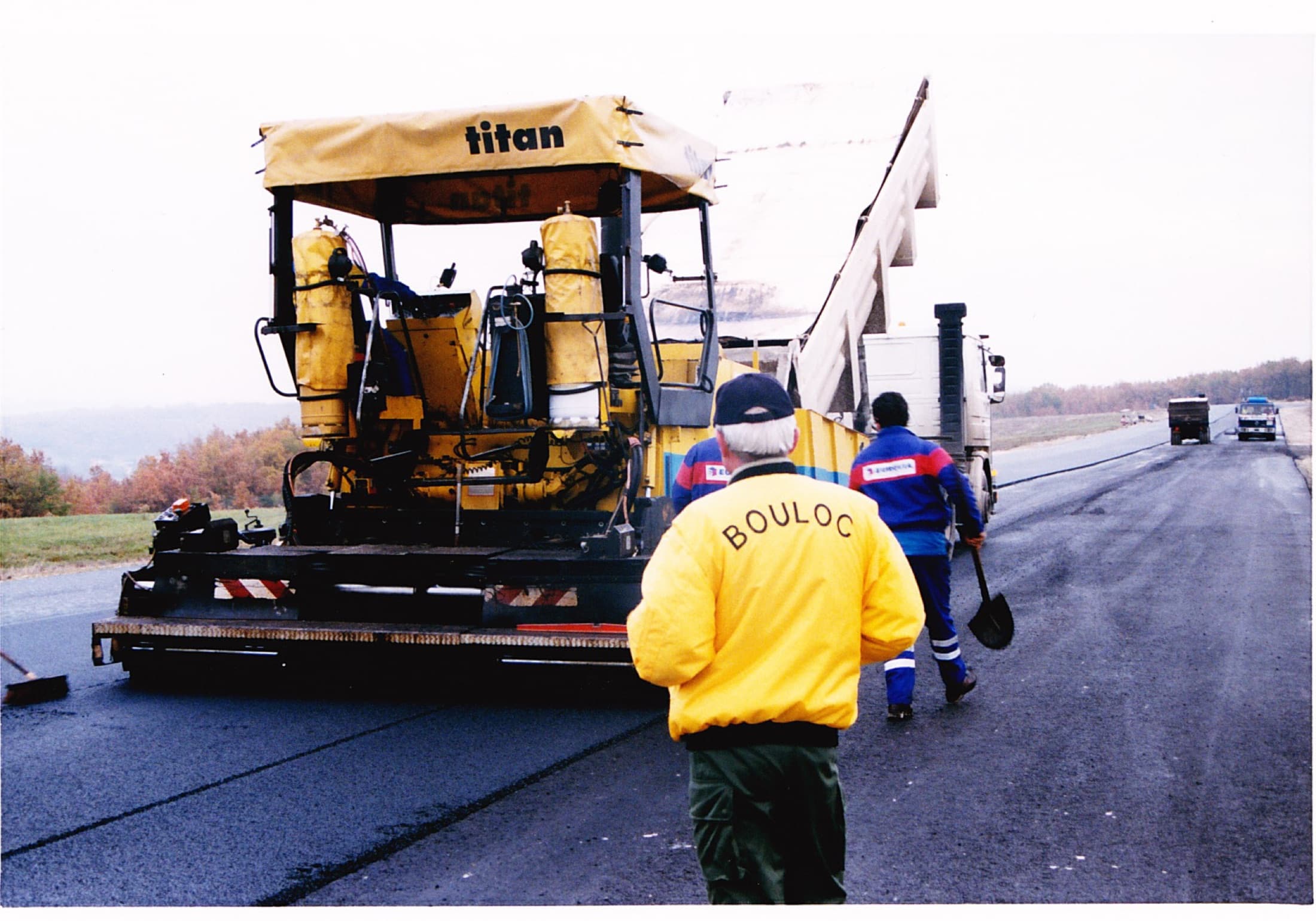 Piste avion enrobée, 1998