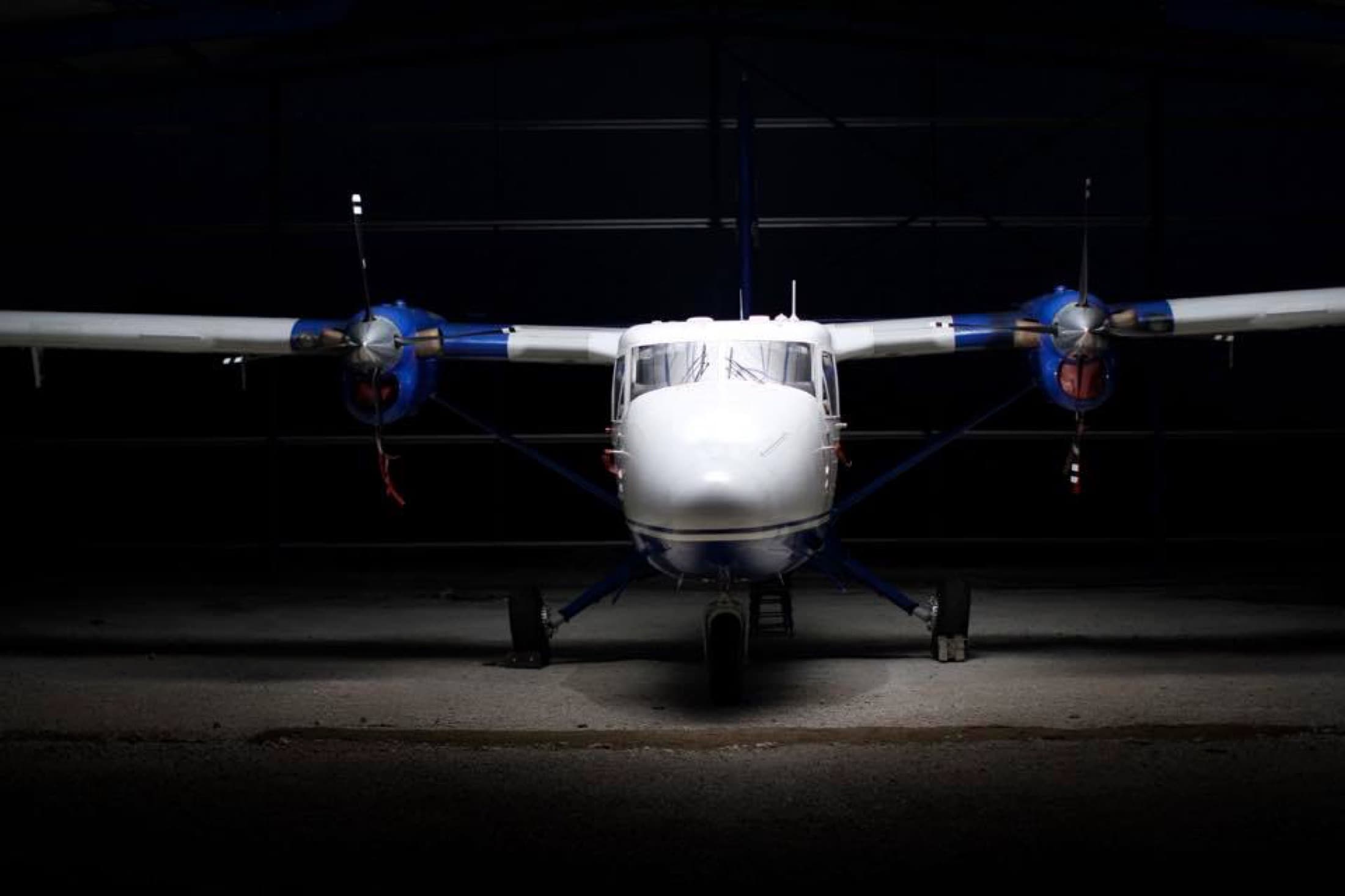 Twin Otter de face