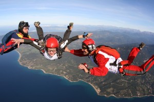 debuter-en-parachutisme-pac-progressison-accompagnee-en-chute-saut-d-initiation-bouloc-skydive