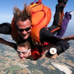 Découvrir le parachutisme : le saut en tandem