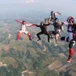 Animation Freefly à Bouloc : groupe têtes en haut